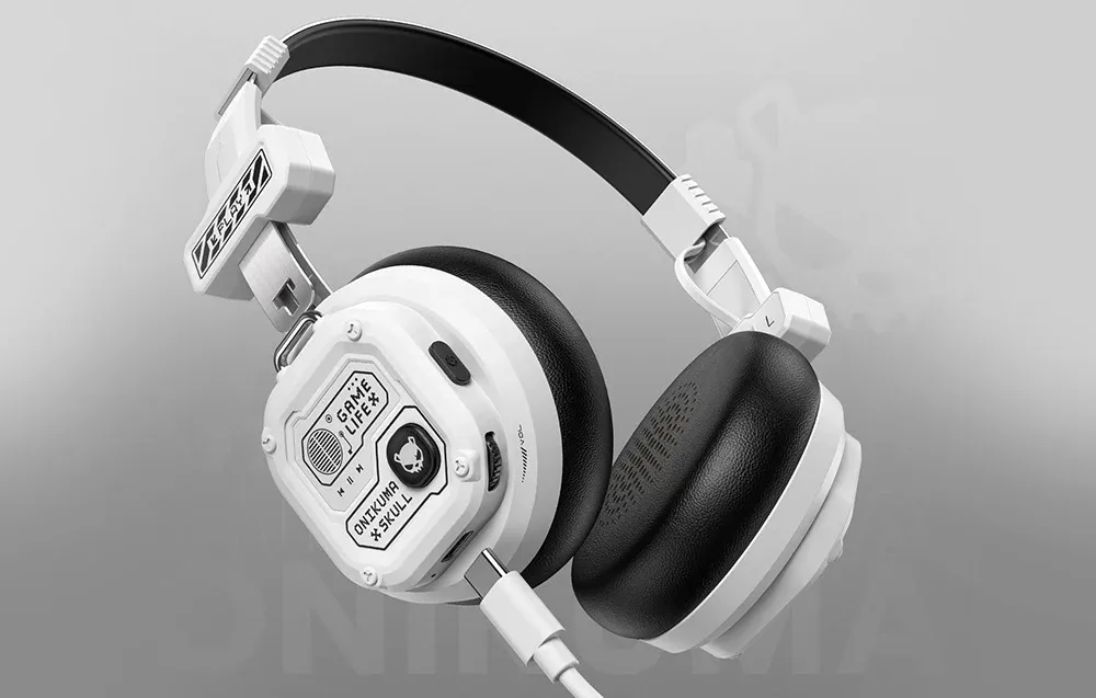 Sluchawki-ONIKUMA-GT803-lifestyle-3.webp